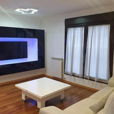 Centro Aparcamiento Gratuito Al Lado Del Pilar Leilighet Zaragoza Eksteriør bilde