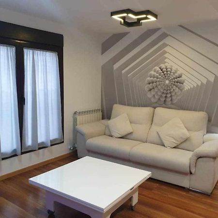 Centro Aparcamiento Gratuito Al Lado Del Pilar Leilighet Zaragoza Eksteriør bilde